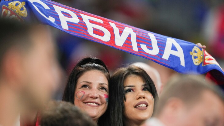 Болельщики сборной Сербии