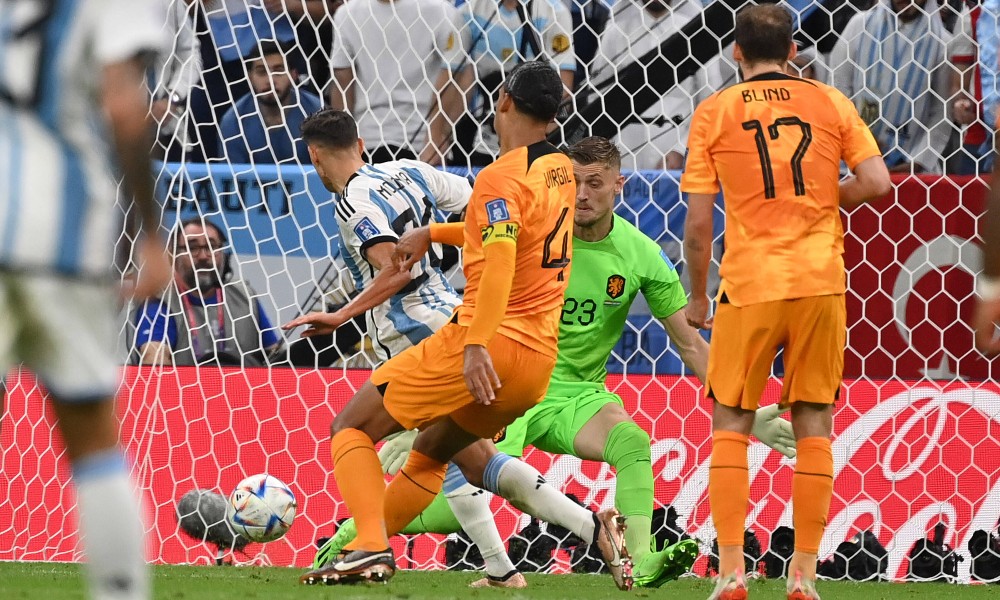 Молина выводит сборную Аргентины вперед