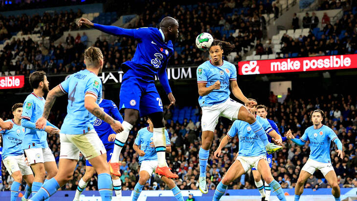 В ноябре «Манчестер Сити» выиграл у «Челси» в рамках Кубка лиги В ноябре «Манчестер Сити» выиграл у «Челси» в рамках Кубка лиги