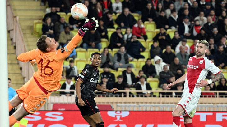 «Монако» — «Байер» «Монако» — «Байер»