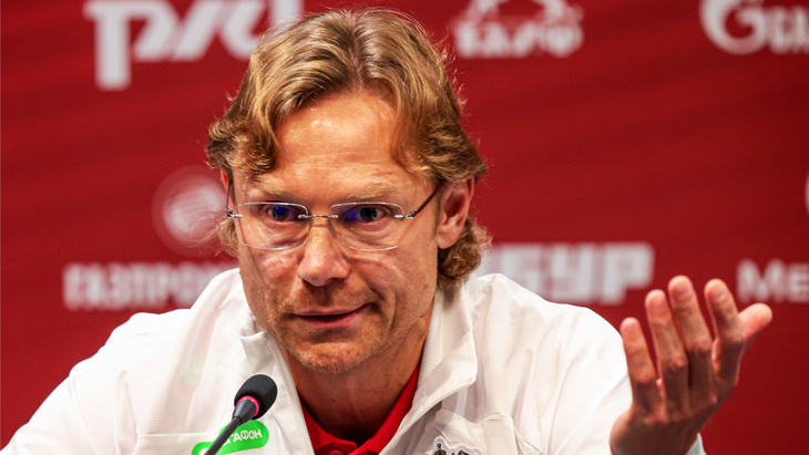 Валерий Карпин