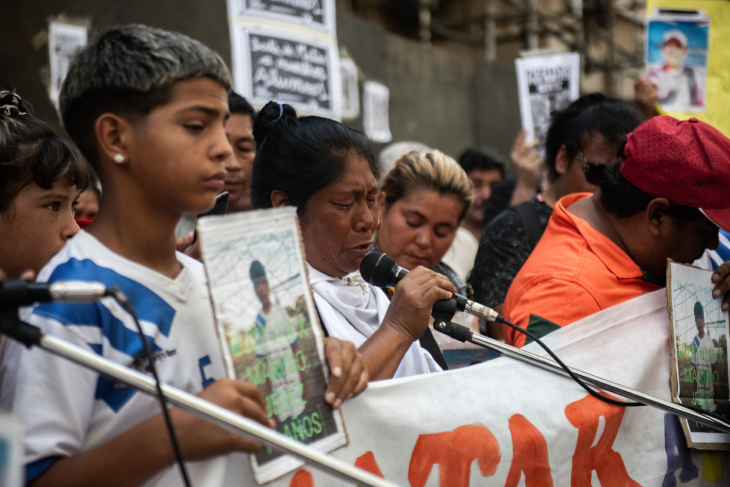 Протесты против насилия банд в Росарио