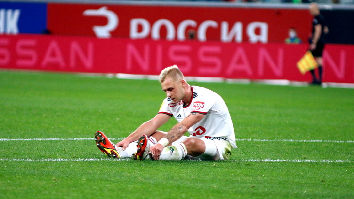 «Локомотив» уступил «Акрону» в серии пенальти