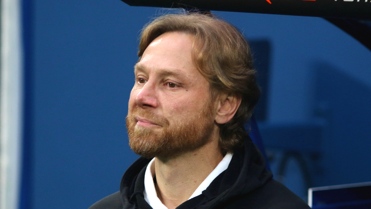 Валерий Карпин