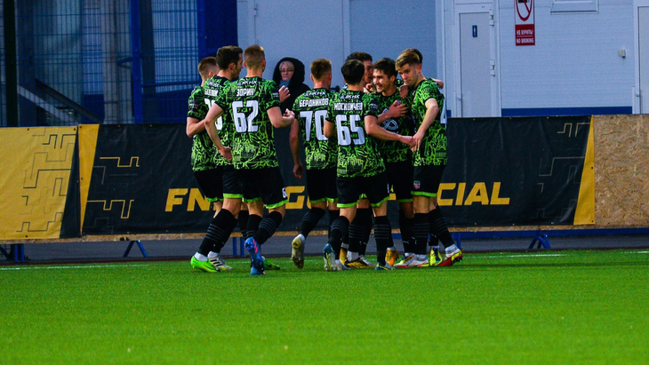 «Нефтехимик»