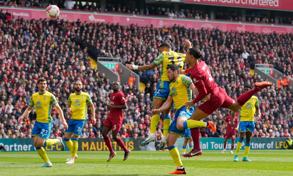 Фрагмент матча Ливерпуль — Ноттингем Форест