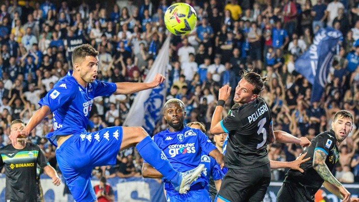 Фрагмент матча «Эмполи» — «Лацио»