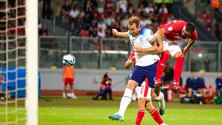 Мальта — Англия