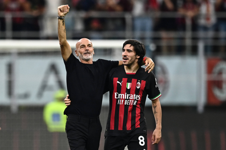 Сандро Тонали