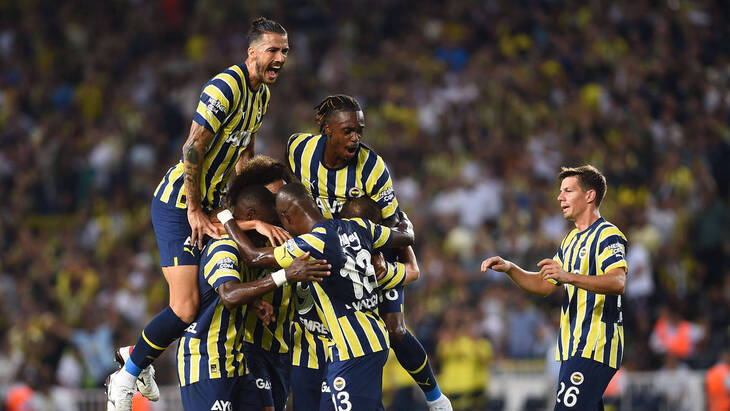 «Фенербахче» не планирует отказываться от участия в товарищеском турнире в Санкт-Петербурге