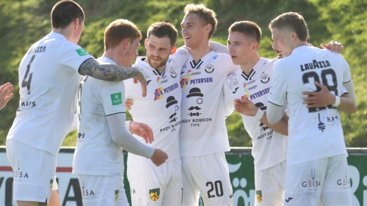 Футболисты «Торсхавна»