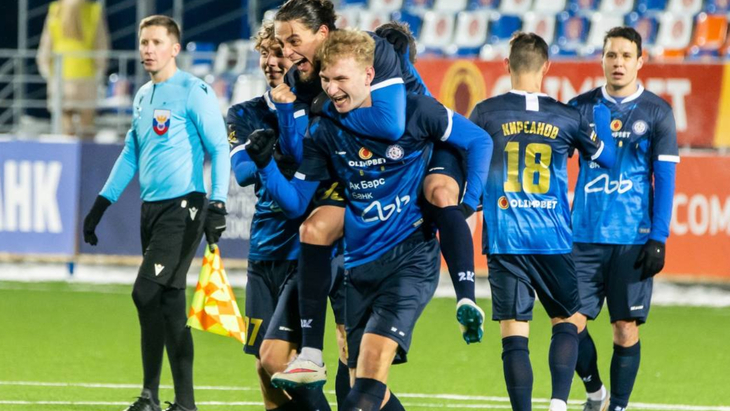 Футболисты КАМАЗа