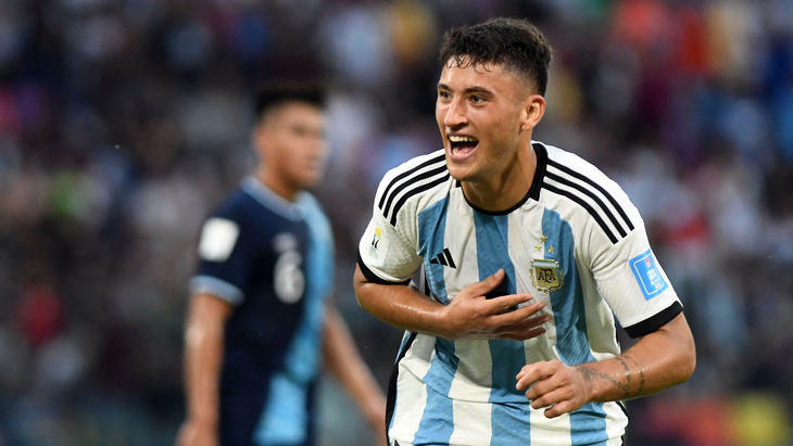 Алехо Велиз