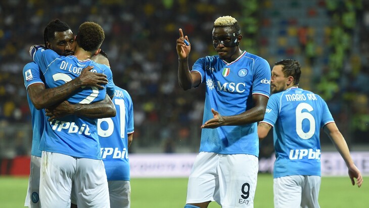 Фрагмент матча «Фрозиноне» — «Наполи»