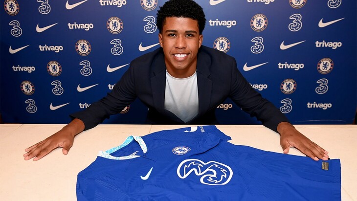 Андрей Сантос