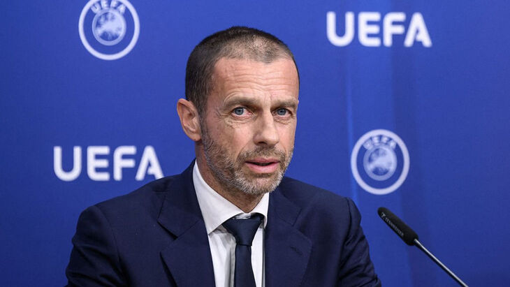 Александер Чеферин