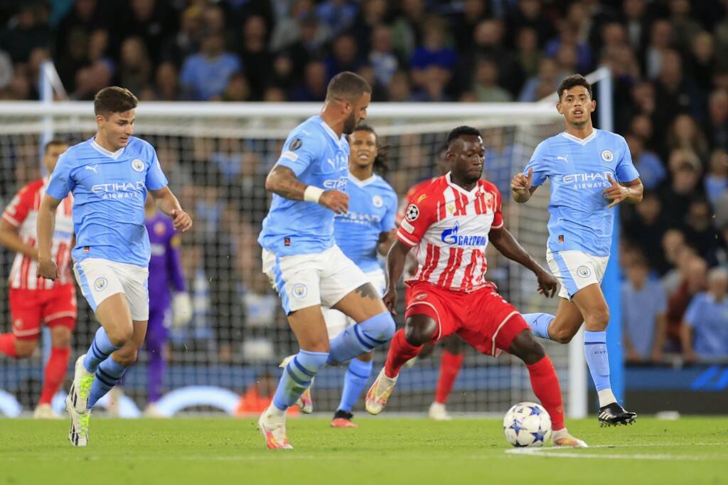 Фрагмент матча Манчестер Сити — Црвена Звезда