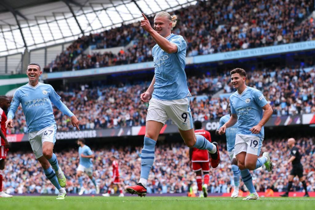 Эрлинг Холанн забивает второй гол