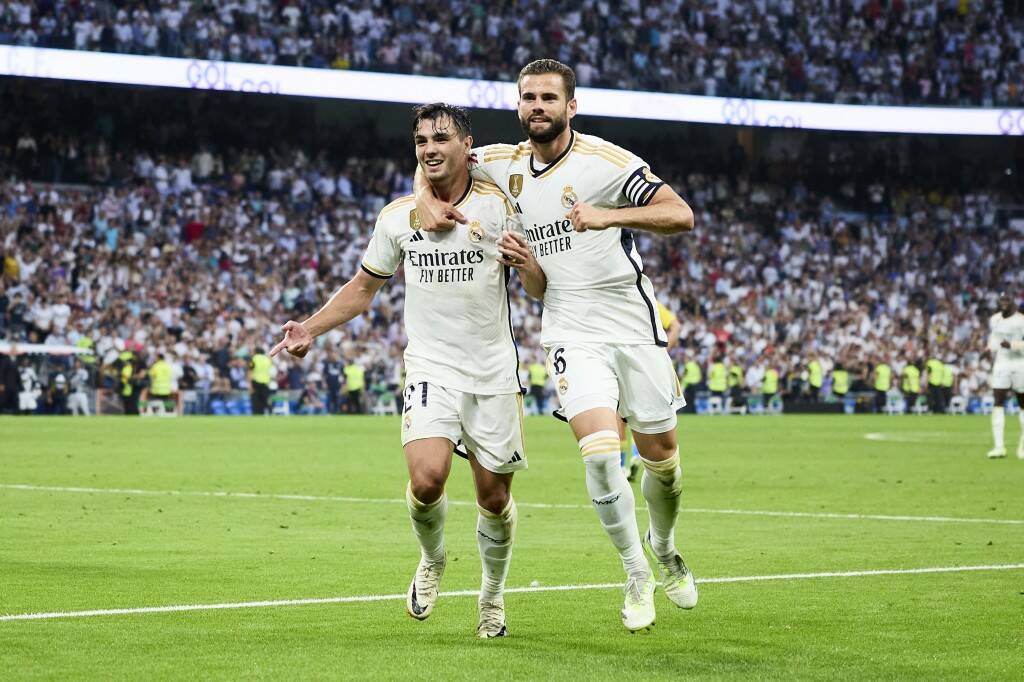 Диас открывает счет