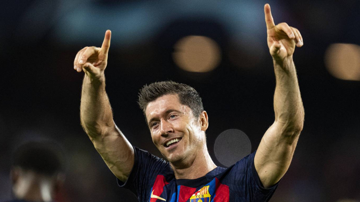 Роберт Левандовский — форвард «Барселоны» Роберт Левандовский — форвард «Барселоны»