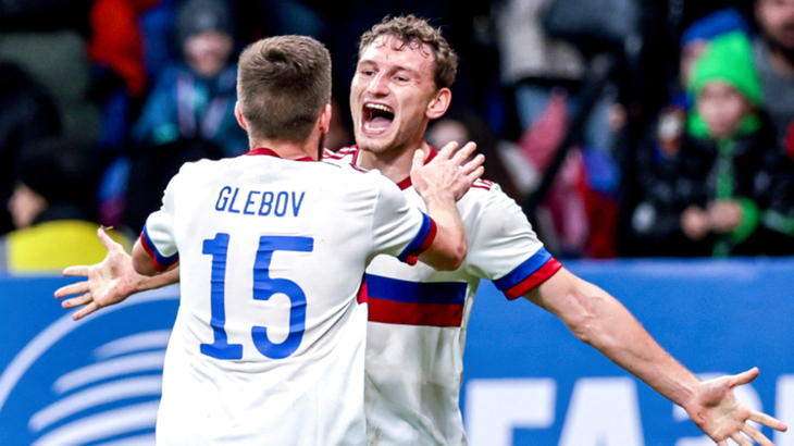 Федор Чалов после забитого гола в ворота Камеруна