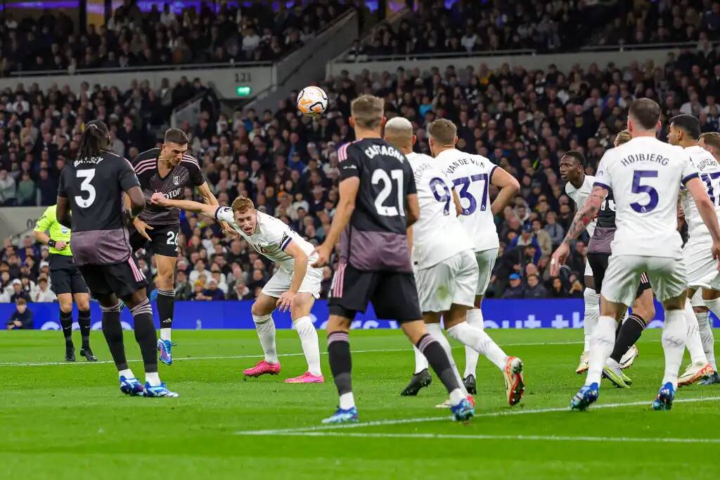 Фрагмент матча Тоттенхэм — Фулхэм