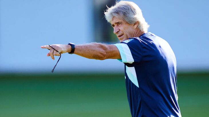 Тренер прошлогоднего победителя «Бетиса» Мануэль Пеллегрини