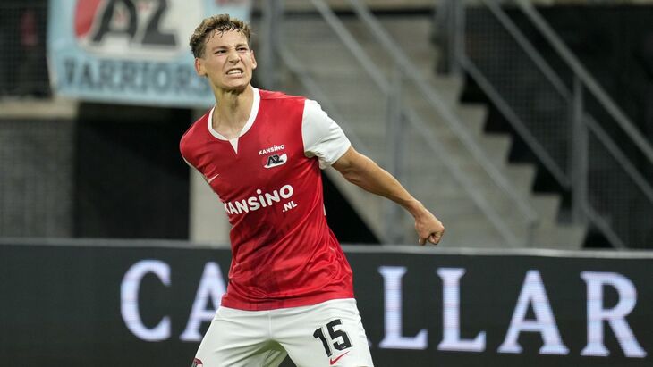 Автор дубля за Нидерланды U21 Рюбен Ван Боммель