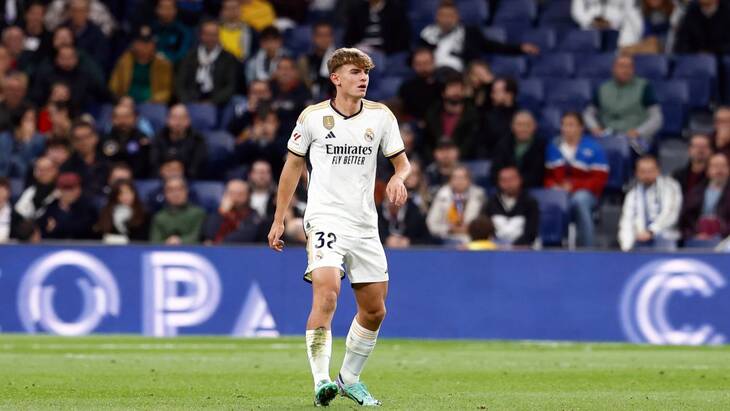 Автор победного гола Нико Пас