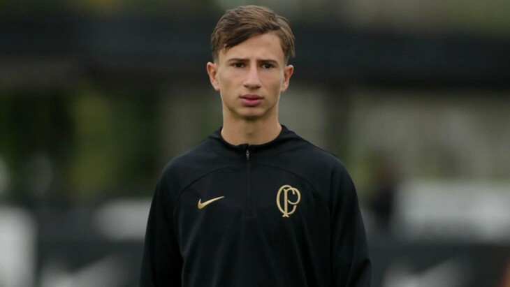 Лео Агостиньо