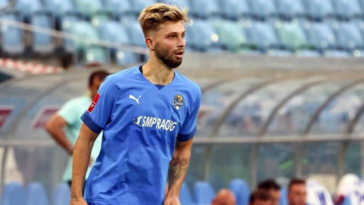 Артем Мещанинов