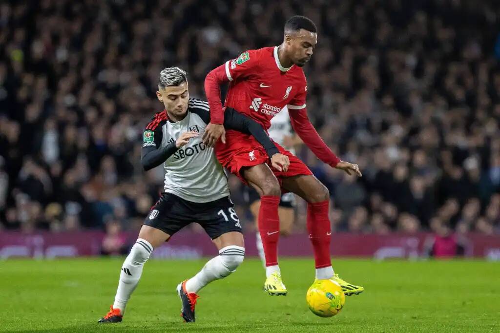 Фрагмент матча Фулхэм — Ливерпуль