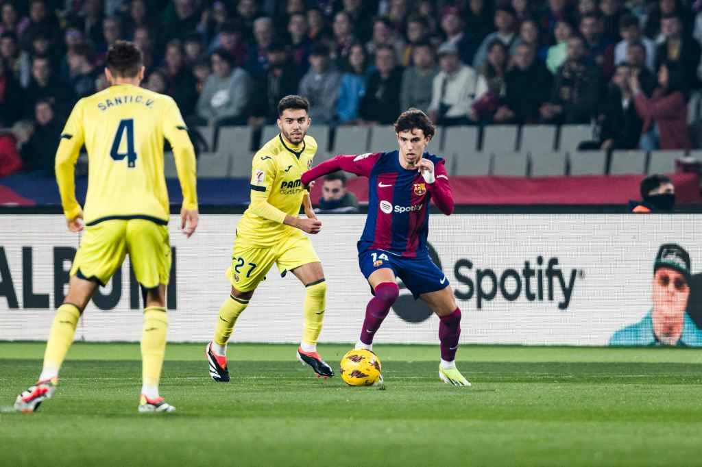 Фрагмент матча Барселона — Вильярреал