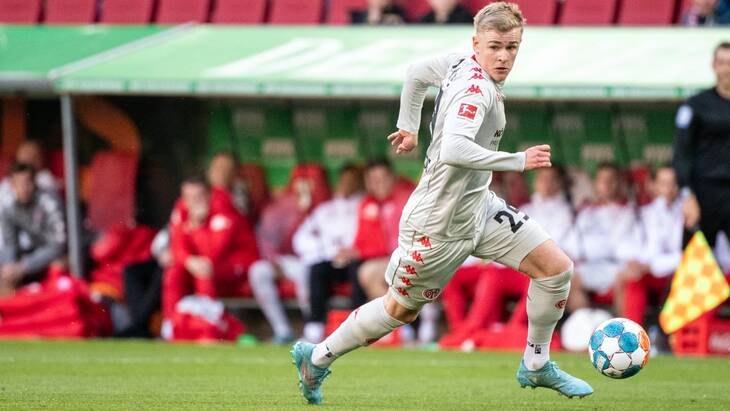 Йонатан Буркардт