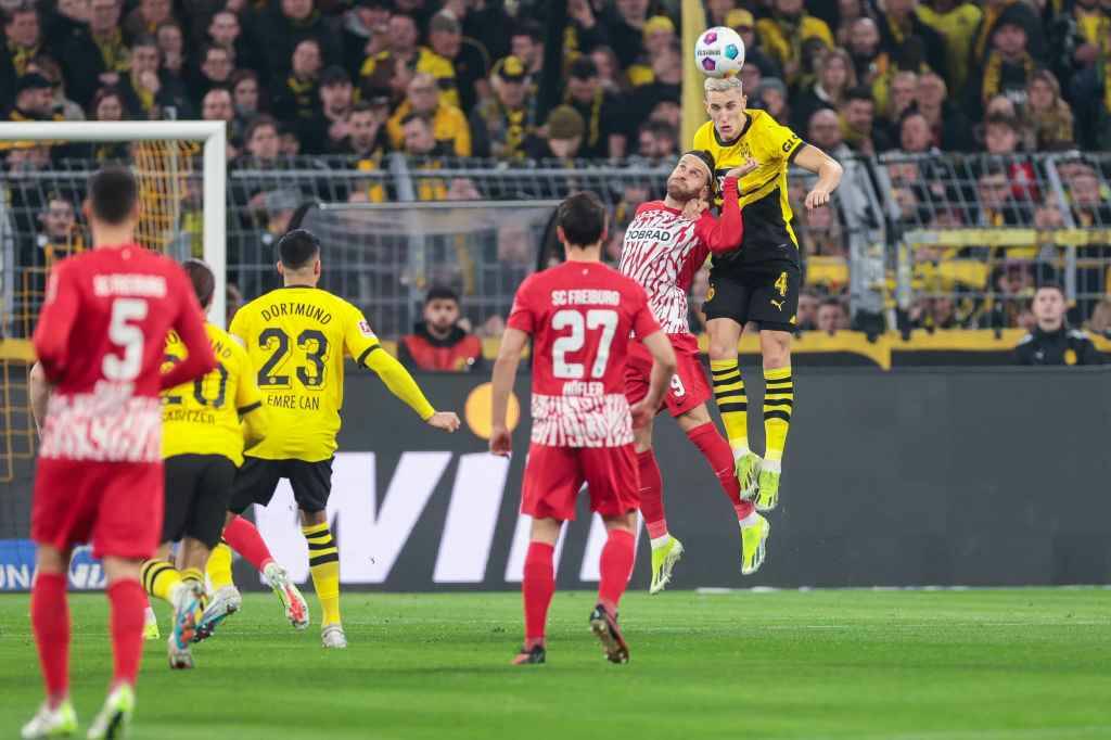 Фрагмент матча Боруссия — Фрайбург