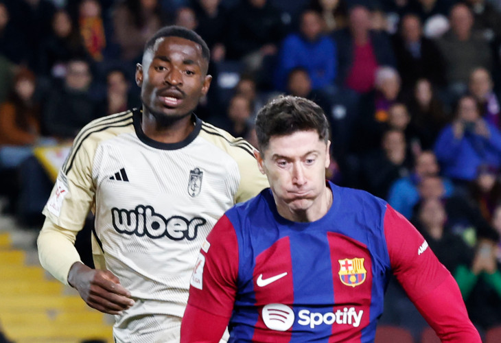 Роберт Левандовский, игрок «Барселоны»