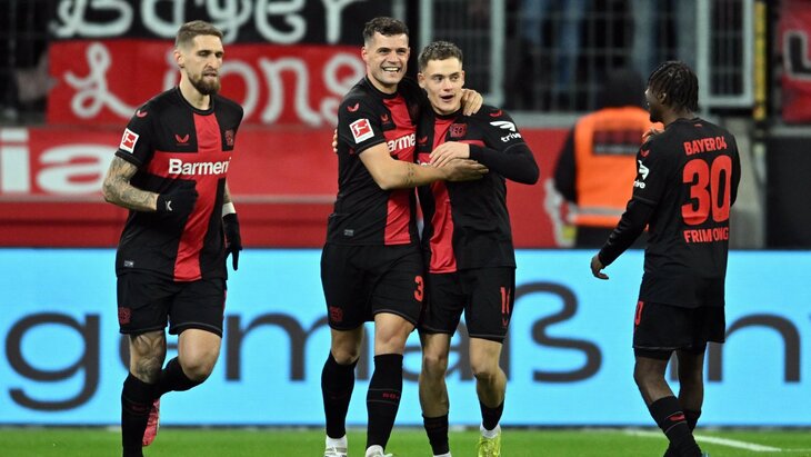 Роберт Андрих (первый слева)