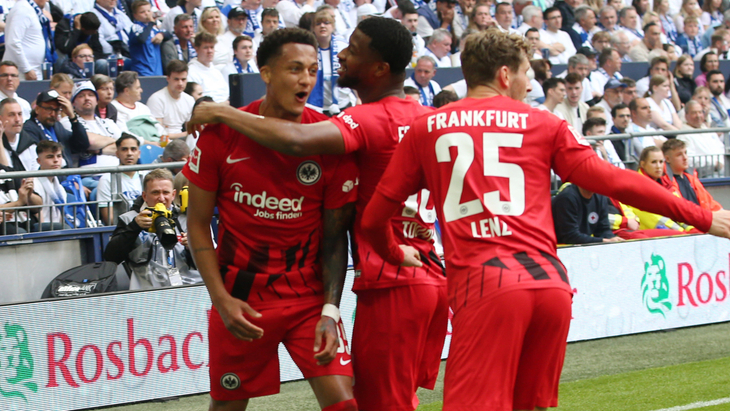 «Айнтрахт» «Айнтрахт»