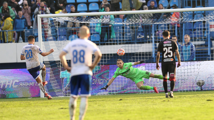Евгений Марков реализовал пенальти в матче со «Спартаком»