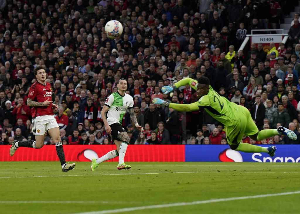 Фрагмент матча Манчестер Юнайтед — Ливерпуль