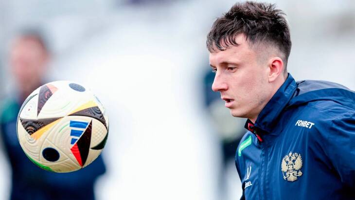 Александр Головин