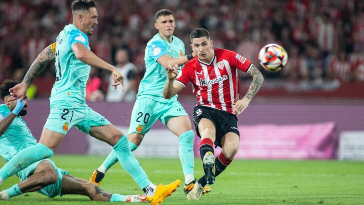 Ойан Сансет забивает гол