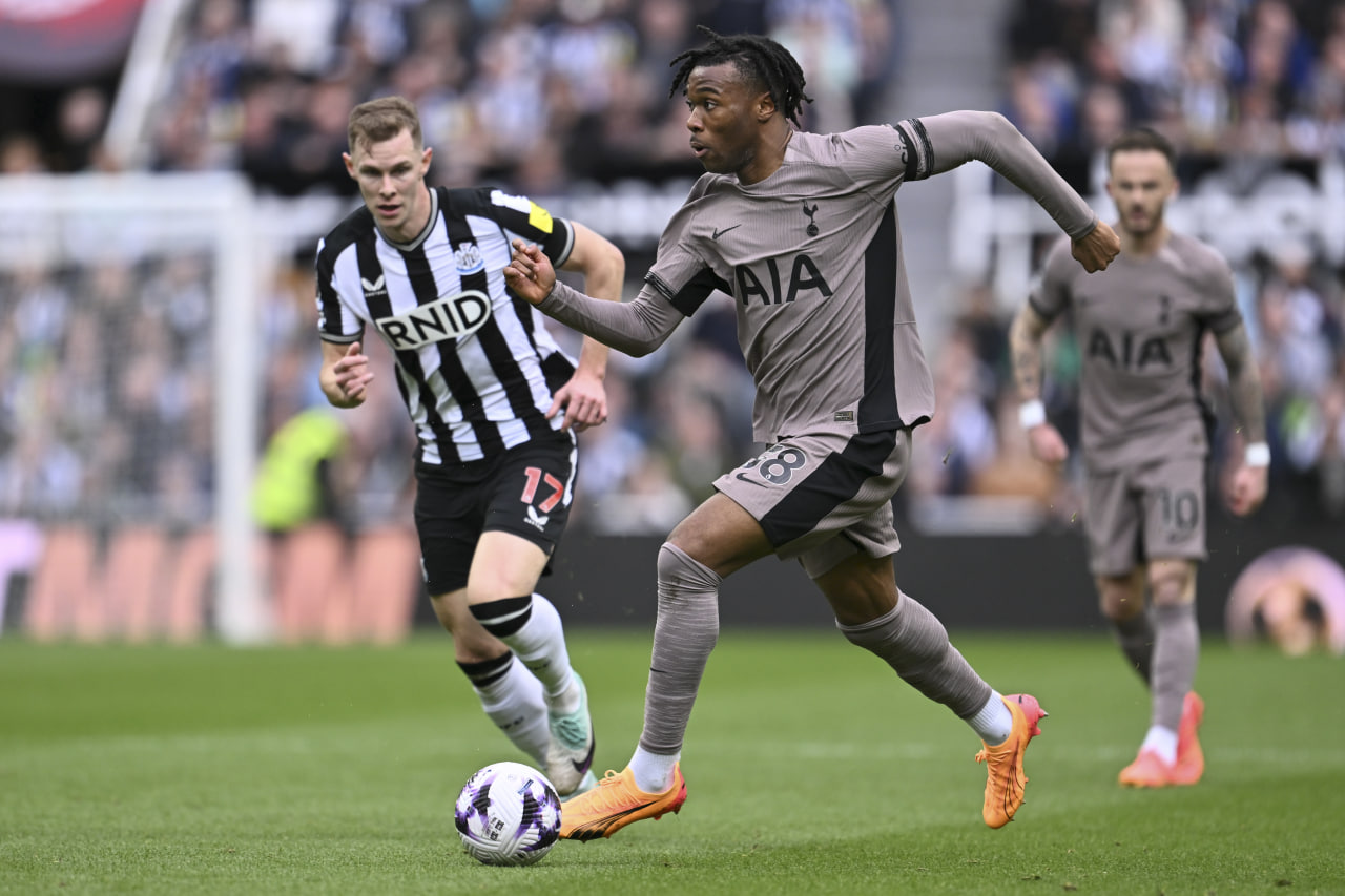 Фрагмент матча Ньюкасл — Тоттенхэм