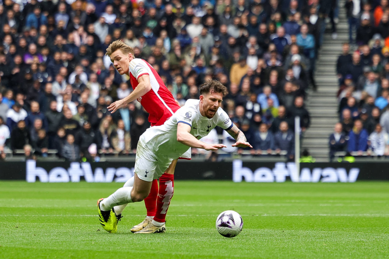 Фрагмент матча Тоттенхэм — Арсенал