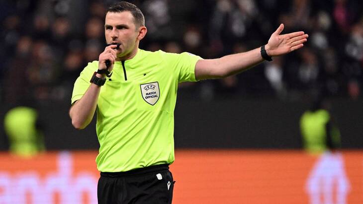 Майкл Оливер