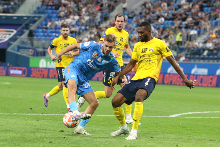 Глушенков в матче с Ростовом