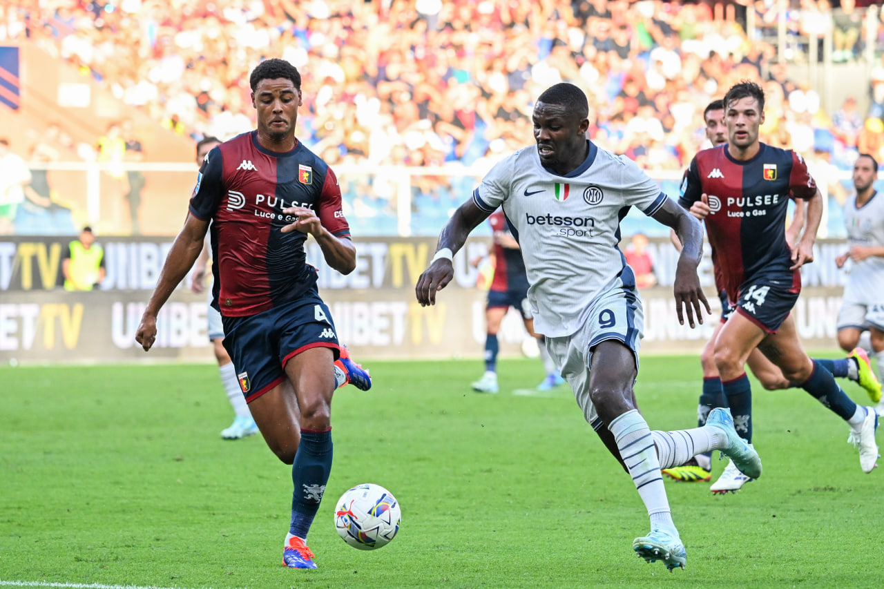 Фрагмент матча Дженоа — Интер