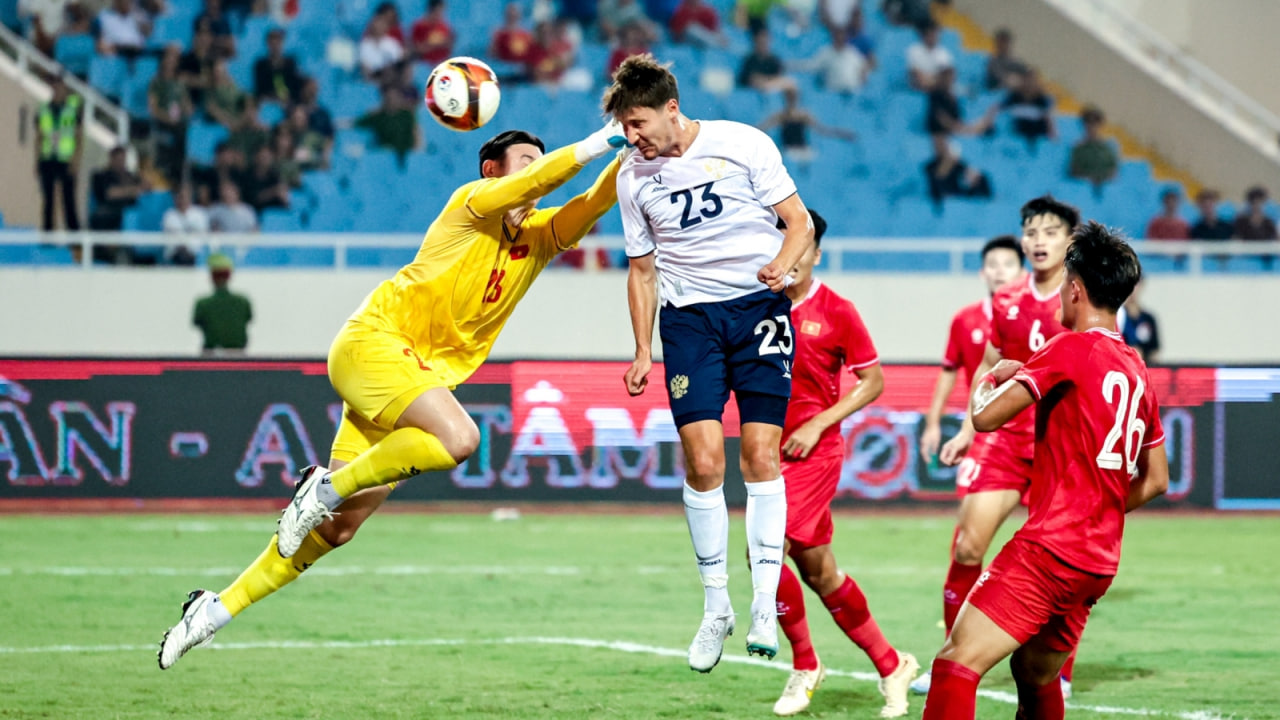 Далер Кузяев открывает счет