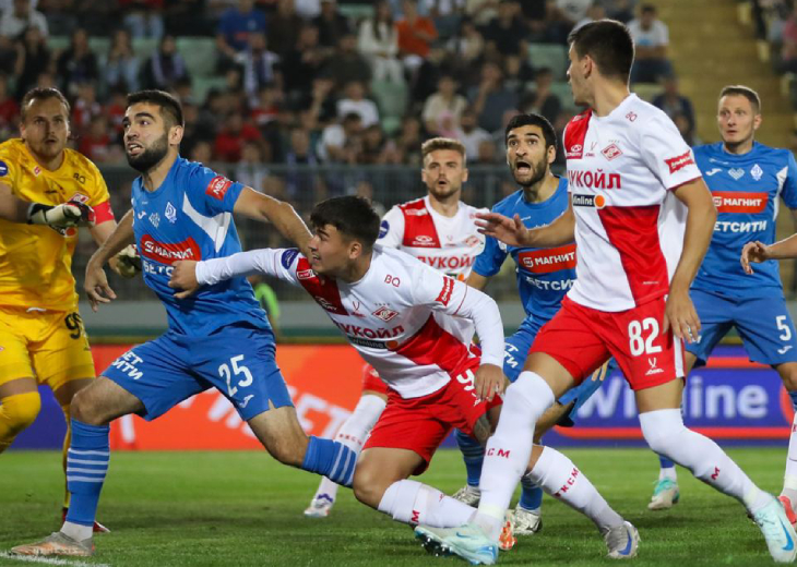 «Динамо» Махачкала — «Спартак» 