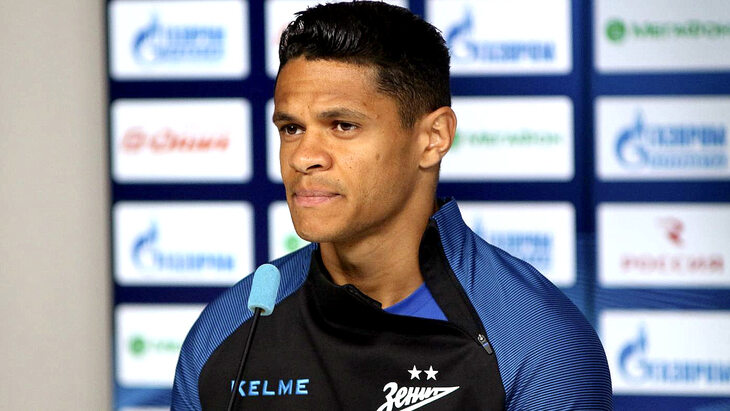 Дуглас Сантос Дуглас Сантос